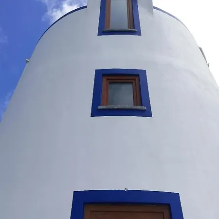 Semesterbostad The Windhouse *